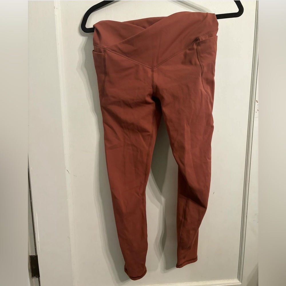 Fabletics 3/4 Crossover Leggings Small